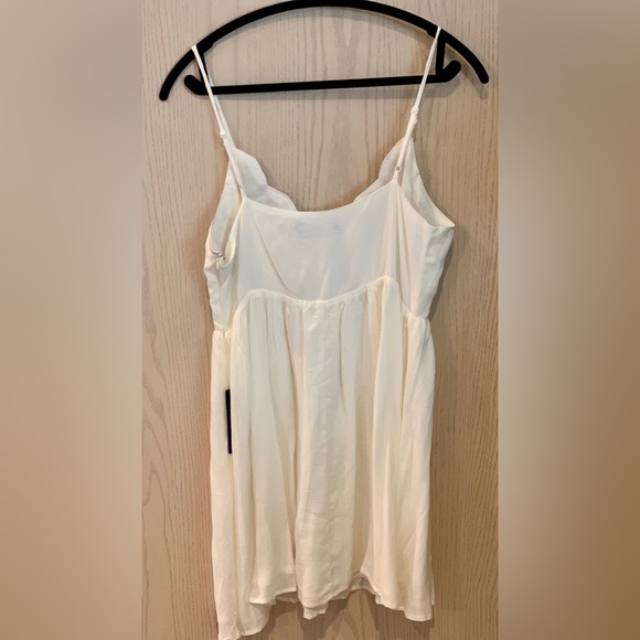 🆕NWT Lulu's white Spaghetti strap mini Dress with Embroidery - Picture 11 of 15